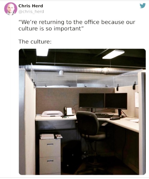 picture of an empty office cubicle with no decorations